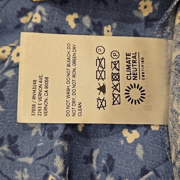 💕REFORMATION💕 Baxley Dress ~ Sweetheart Neckline Eve Blue Floral Print 10 NWT - Picture 16 of 16